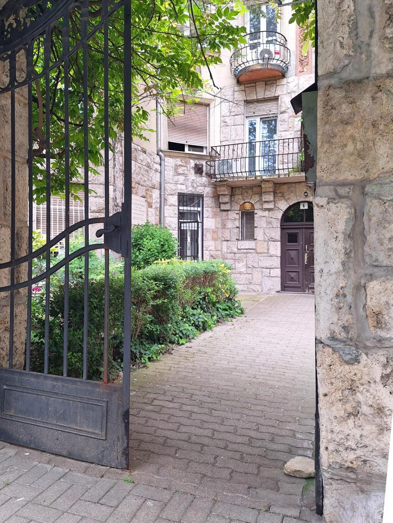 Modern Parkside Garden View Apartment Budapeşte Dış mekan fotoğraf